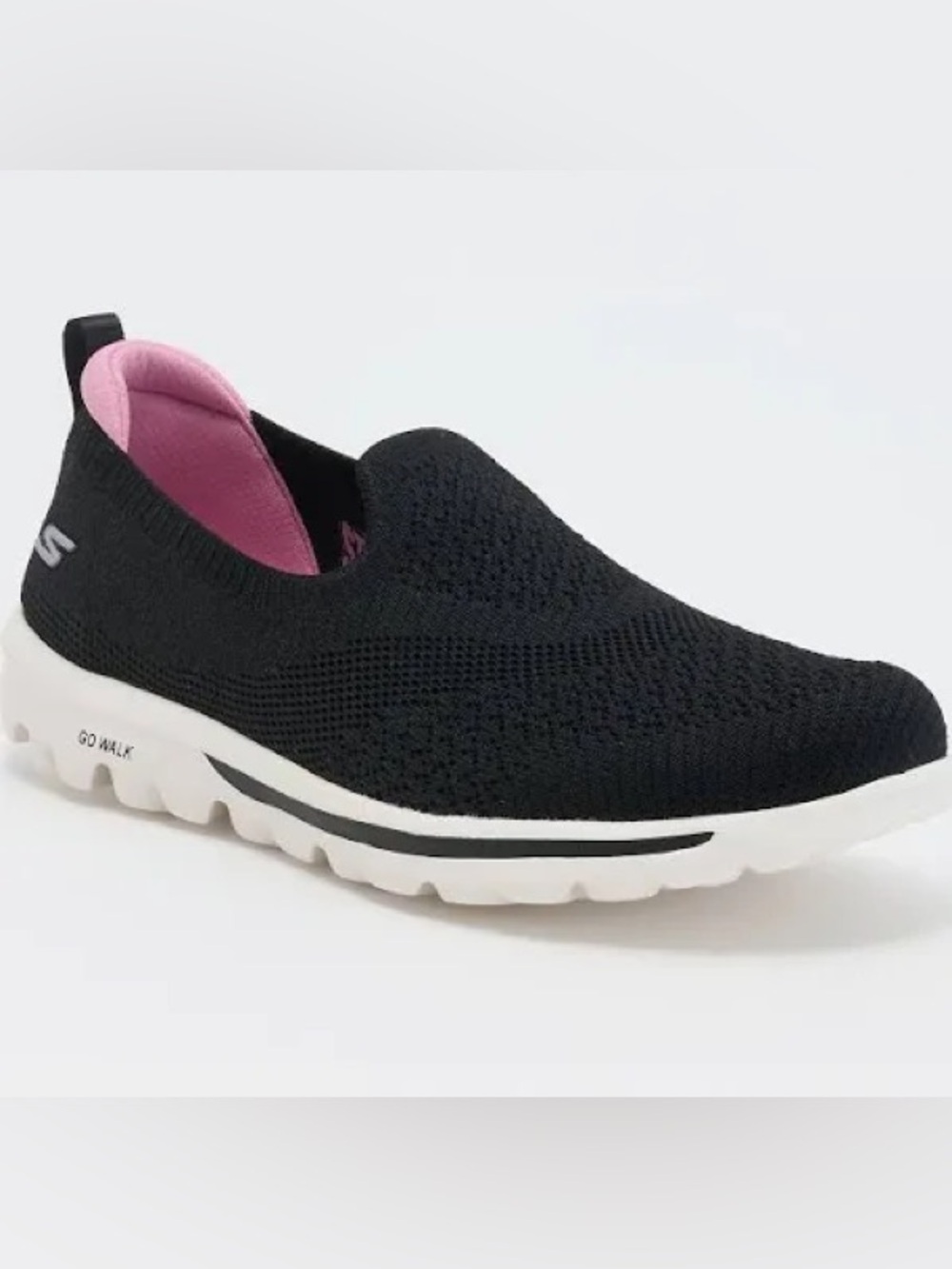 Skechers GOwalk Slip-On Kourt Sneaker in Black and Pink